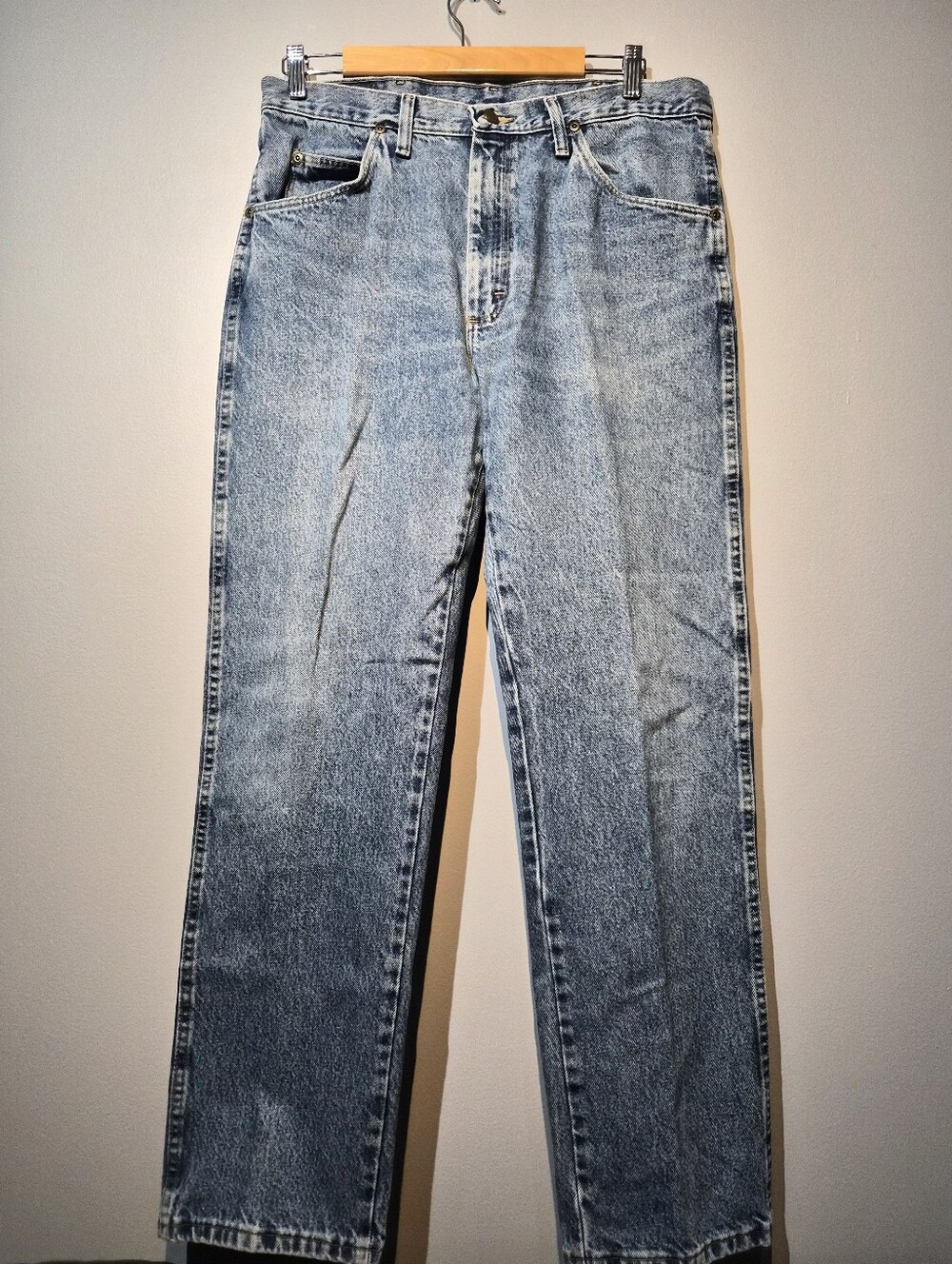 Vintage Wrangler Light Blue Denim Jeans | Size 34 x 32